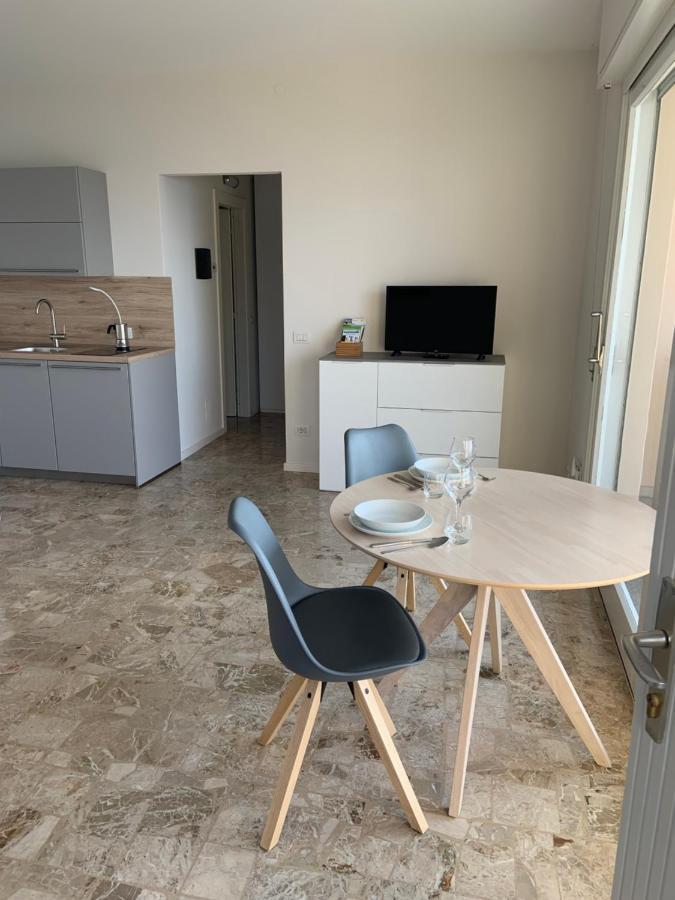 לואינו Casa Colmegna Mit Traumhaften See- Und Bergblick מראה חיצוני תמונה
